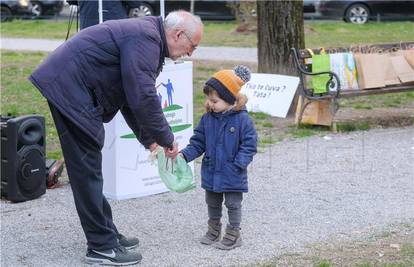 Svako dijete treba baku i djeda!