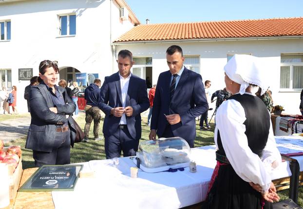 Pakovo Selo: Sve?ano obilježavanje Svjetskog dana seoskih žena