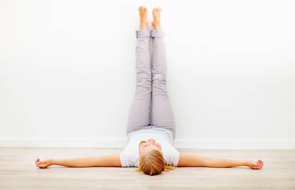 Oslobađanje od stresa: Noge i guzu uz zid, a leđa na pod...