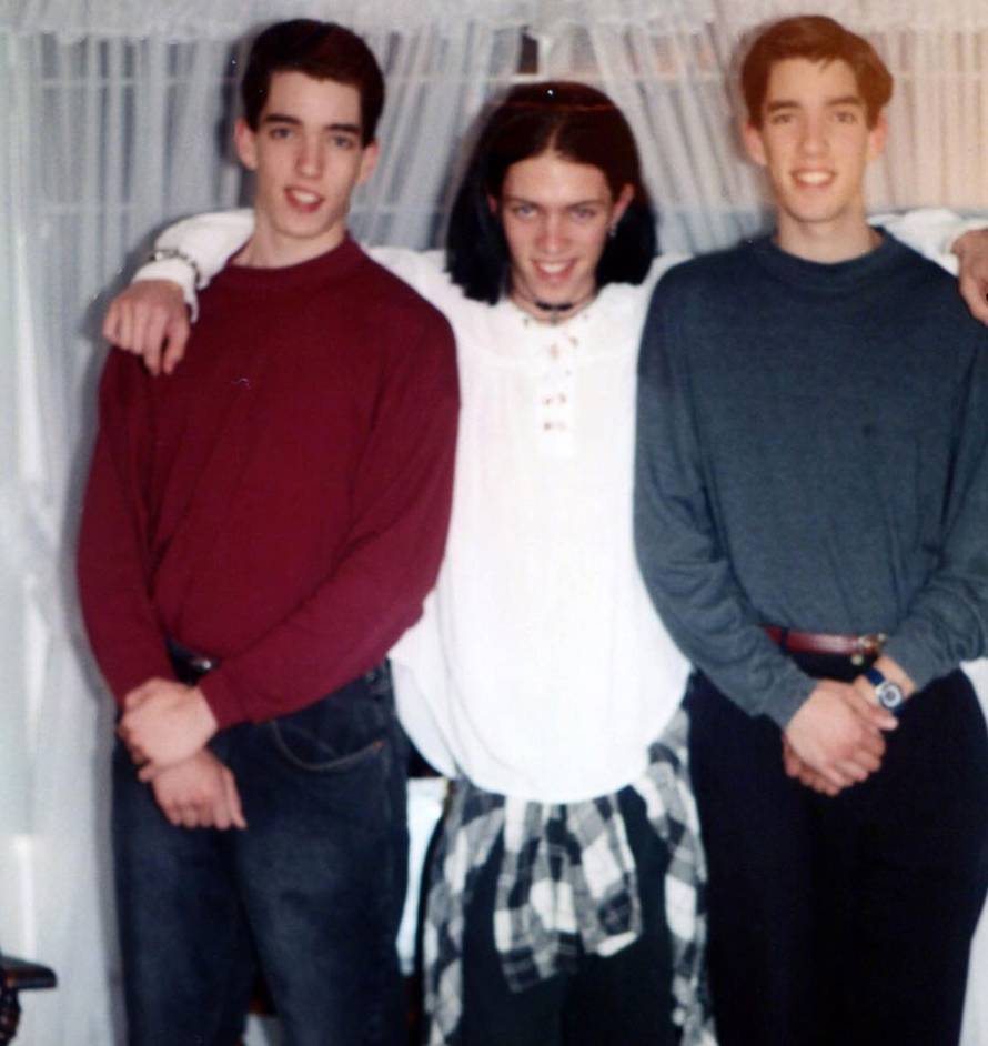 Nekad razigrani klinci, a danas zarađuju milijune na kućama i svom showu. Prepoznajete li ih?