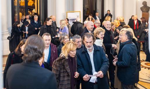 FOTO 'Trilogija o Agamemnonu 2.0' okupila brojne uzvanike. Pogledajte tko je bio u HNK-u