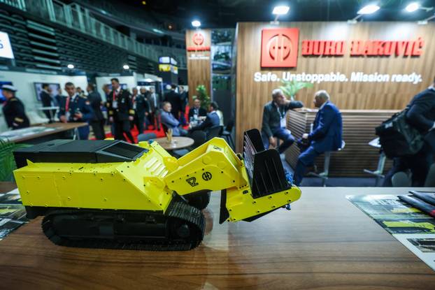 Zagreb: Obilazak Međunarodne izložbe naoružanja i vojne opreme ASDA u Areni zagreb