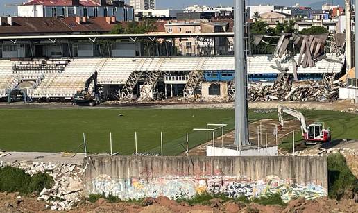 VIDEO Nestaje Kranjčevićeva. Pogledajte kako strojevi ruše tribinu prije totalne renovacije