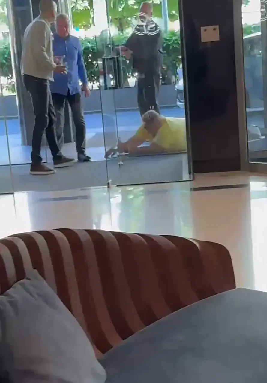 FOTO Drama u Zagrebu: Srpski menadžer brutalno pretučen. Krvav je ležao ispred hotela