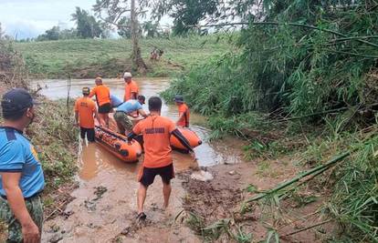 Na Filipinima u oluji Kompasu poginulo 30 ljudi, 13 ih nestalo