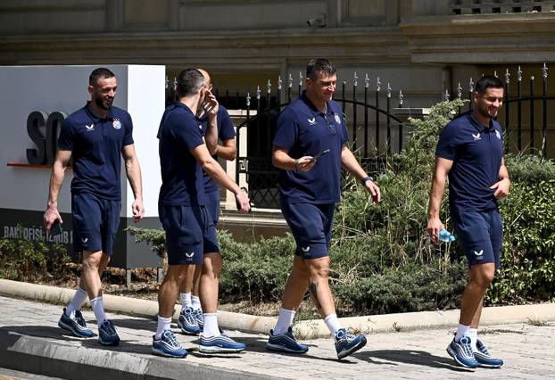 Baku: Igrači Dinama uoči sutrašnjeg susreta s Qarabagom prošetali gradom