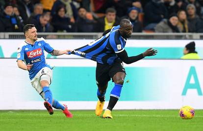 Napoli slavio u kupu: Brozović ovoga puta nije spasio Inter...