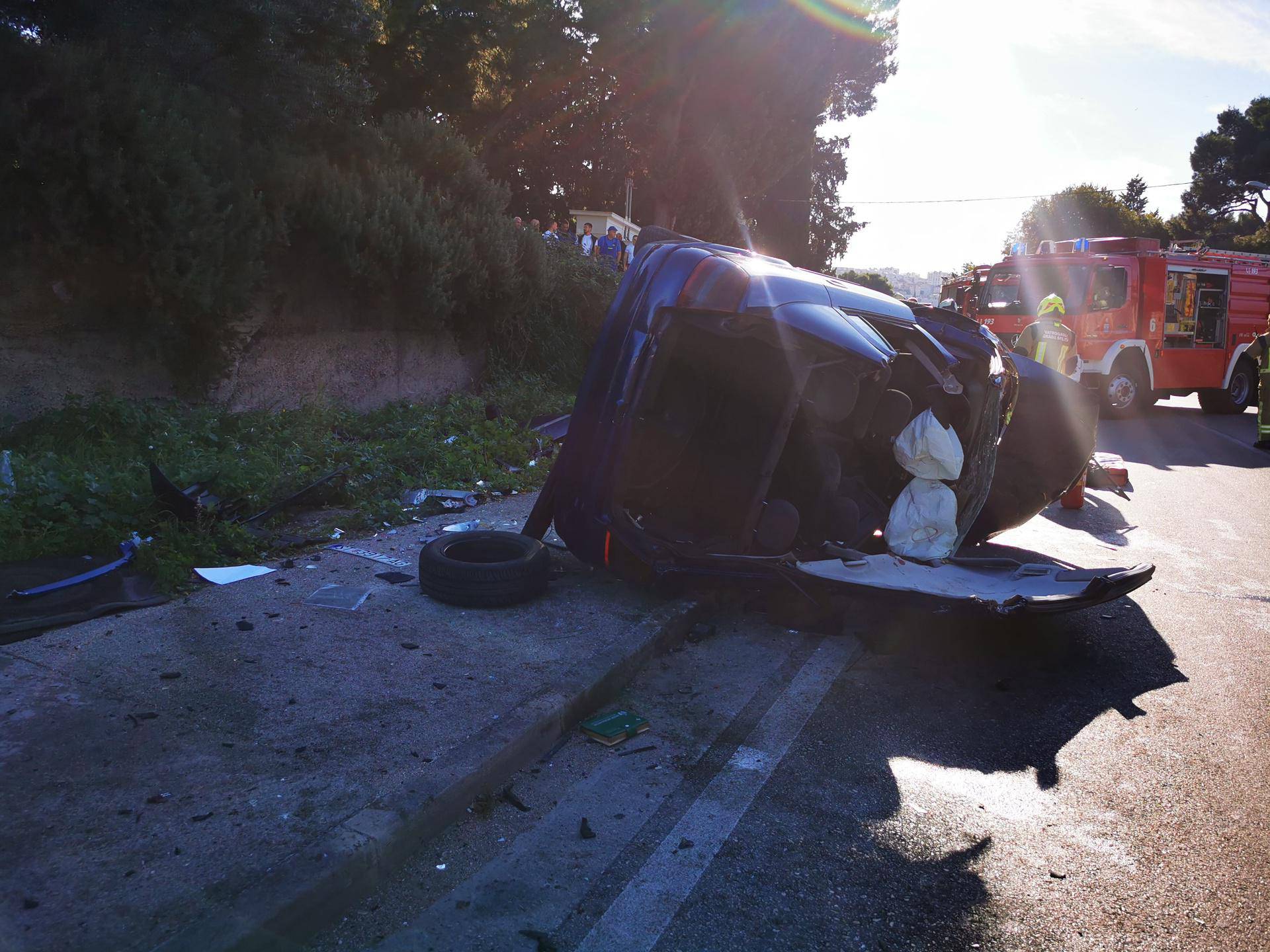 FOTO Teška nesreća u Splitu: Dvoje ljudi prebacili u bolnicu!