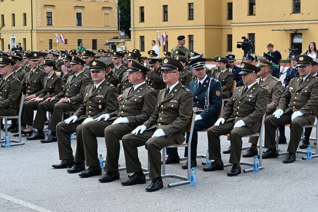 Zagreb: Svečana promocija polaznika vojnih izobrazbi Hrvatskog vojnog učilišta "dr. Franjo Tuđman"