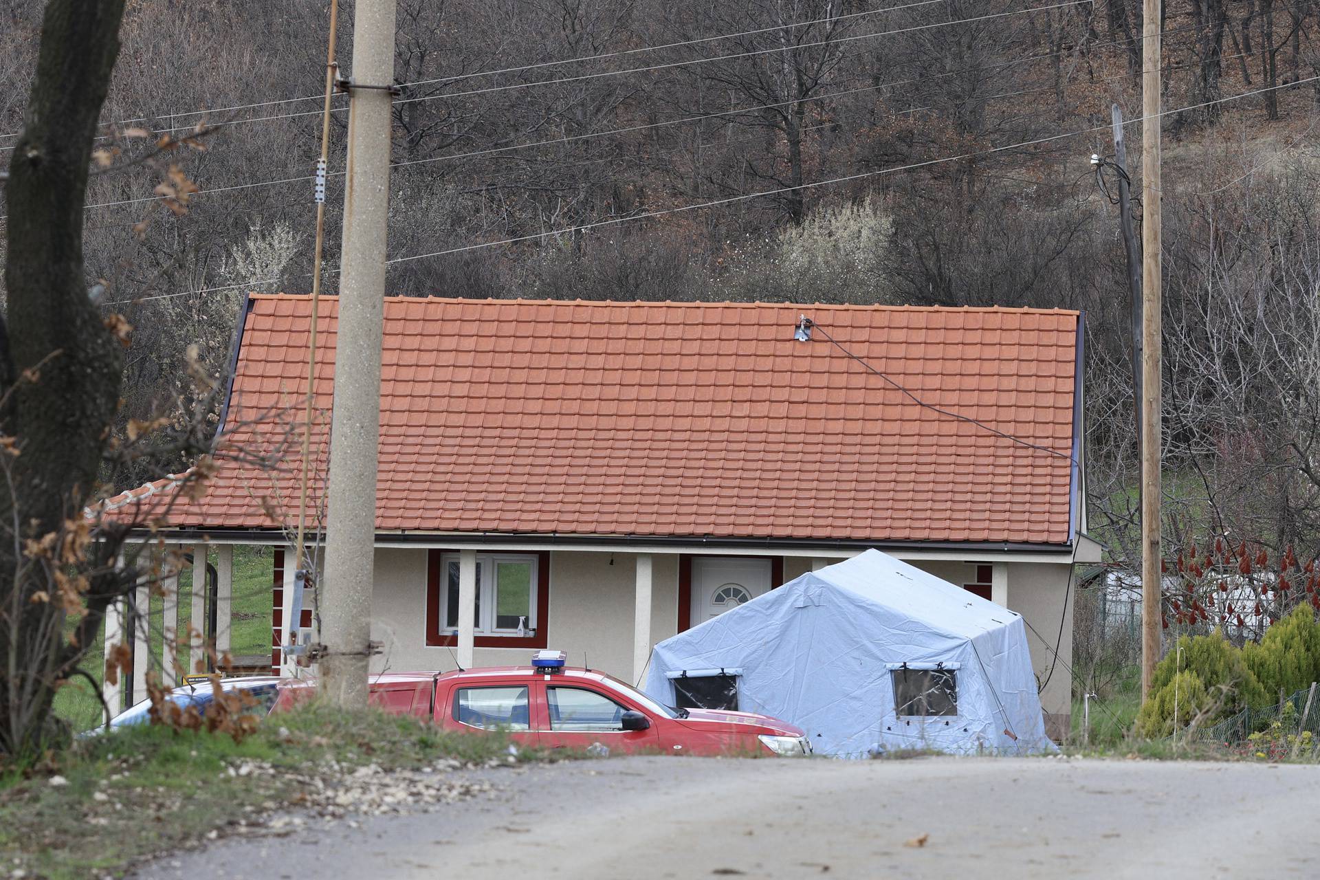 Srbija: Treći dan potrage za nestalom djevojčicom Dankom, policija kopa teren, stigao i bager