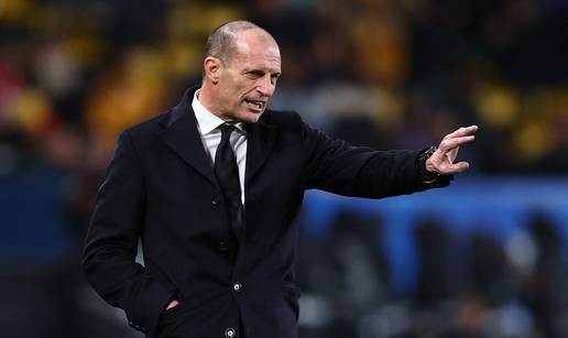 Modri&cacute;ev trener napao &ccaron;lana Napolijevog sto&zcaron;era?! 'Kako &ccaron;ak 33 kamere nisu to zabilje&zcaron;ile?'