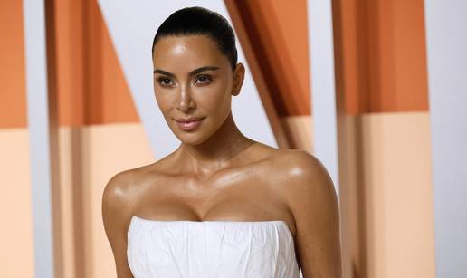 'Ovaj put je stvarno pretjerala': Kim Kardashian šokirala New York ogromnom lutkom sebe