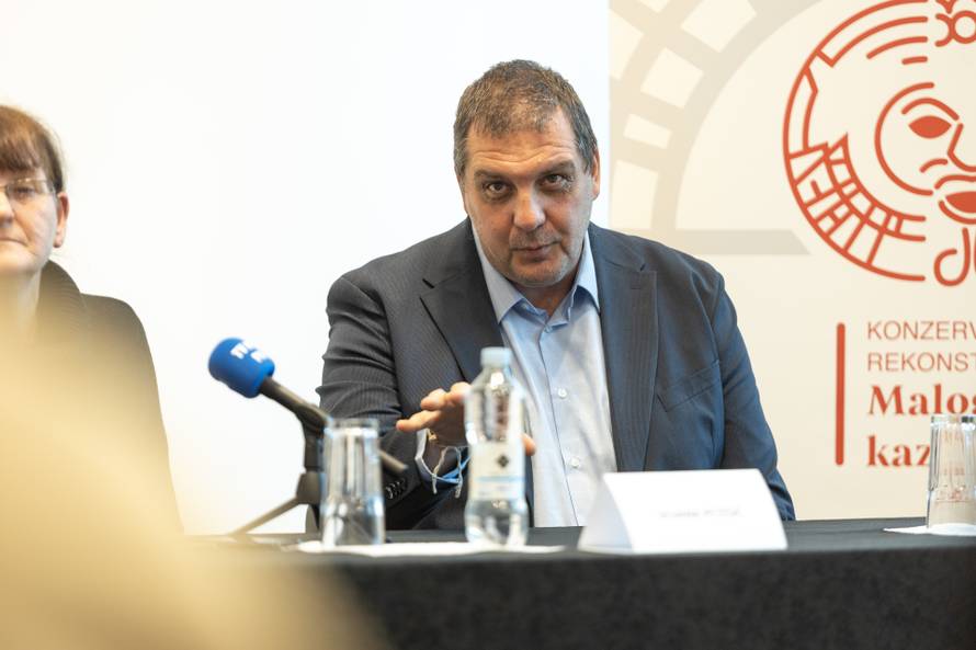 Pula: Predstavljen nedavno poronađen "Usnuli Kupid"