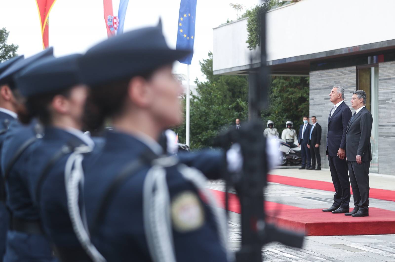 Zagreb: Zoran Milanović sastao se s Milom Đukanovićem u Uredu predsjednika na Pantovčaku