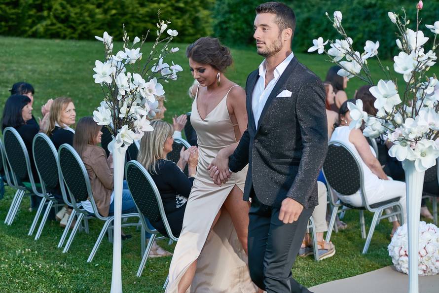 Pale su dvije prosidbe u finalu, a cure ljute: 'Nije bio vrijedan'