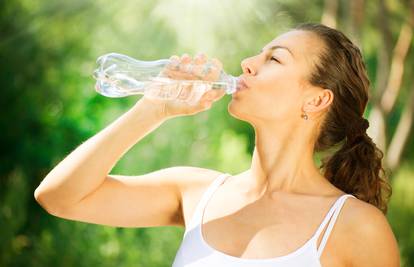 Naizgled zdrava nezdrava pića: Na popisu je čak i voda iz boce