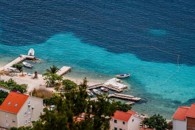 Viganj: Pogled s vidikovca na otok Korčulu i okolicu