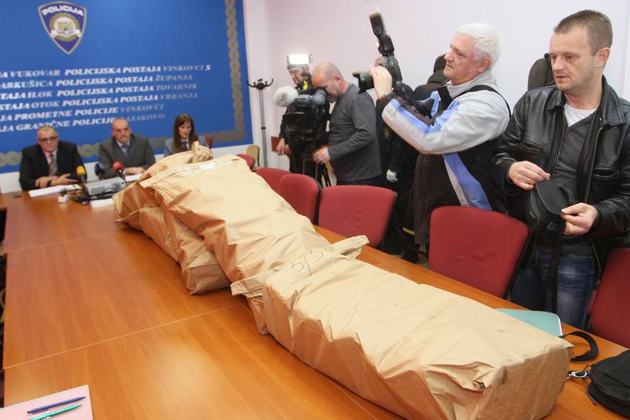 Nagodili se: Za švercanje 130 kg heroina 22,5 godine zatvora