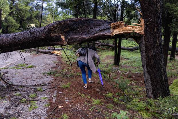 Olujno nevrijeme poharalo Mostar 