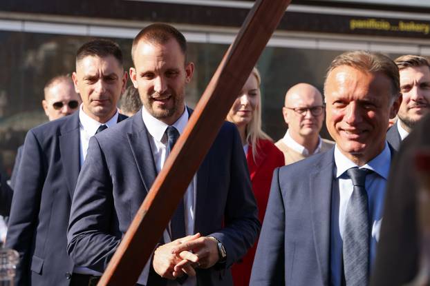 Zadar: Predsjednik Hrvatskog sabora Gordan Jandroković obišao je manifestaciju pod nazivom „Pijat na Pijaci“ 