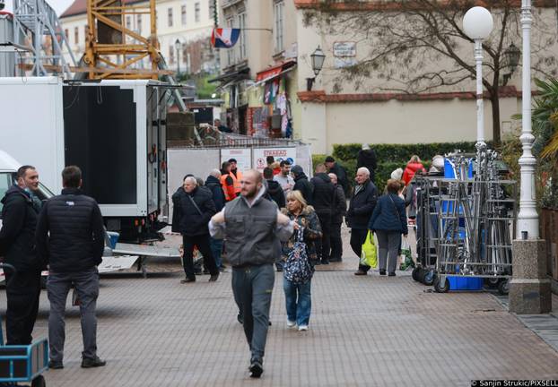 Zagreb: Na Trgu bana Jelačića traju pripreme za snimanje filma Canary Black 