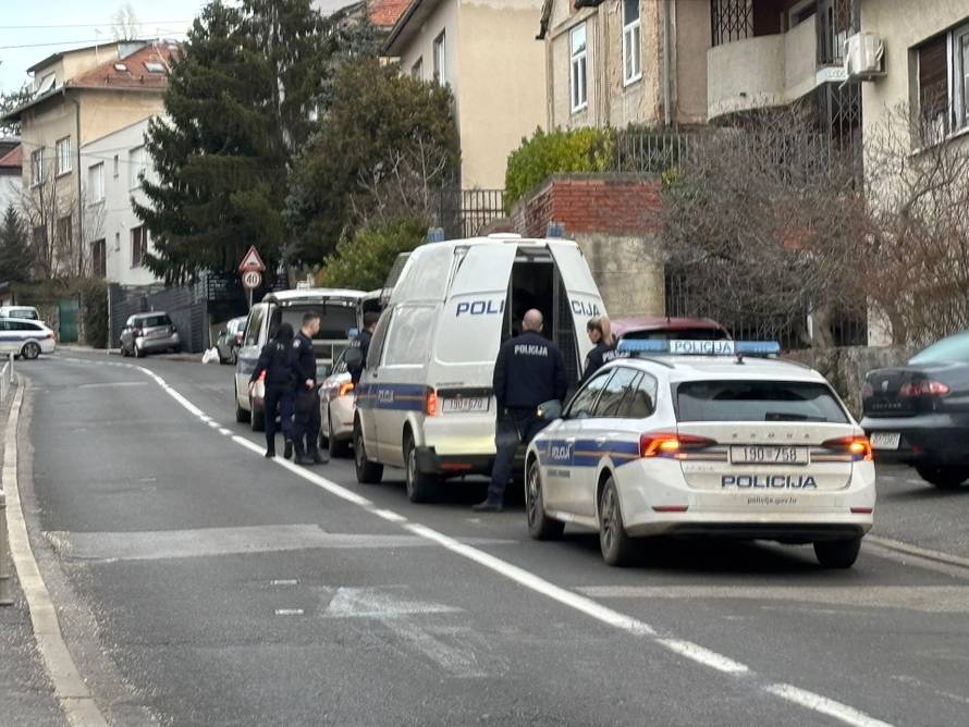 FOTO Drama u Zagrebu: Napao policajce na očevidu. Jednog je ugrizao. Imao je 2,3 promila!