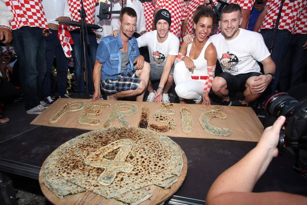 Omiš: Samo za Ivana Periši?a napravljen poseban soparnik s brojem njegovog dresa
