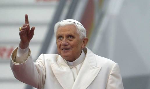 Papa Benedikt XVI. objavio dekret protiv pranja novca