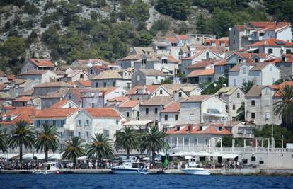 Hvar je naš najsunčaniji otok