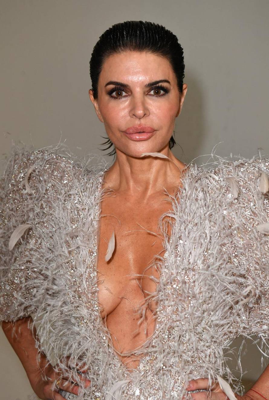 Front Row au défilé de mode Haute-Couture Ashi Studio au Palais de Tokyo lors de la Fashion Week Printemps-été 2023 de Paris