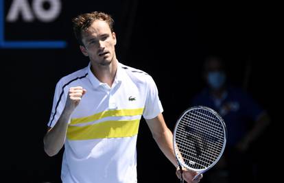 Kaos na Australian Openu: Rus izvrijeđao turnir i posvađao se s trenerom, on otišao usred meča