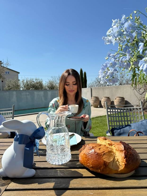 FOTO Evo kako su naši poznati proveli Uskrs: Neki bili na špici, drugi pokazali sređene domove