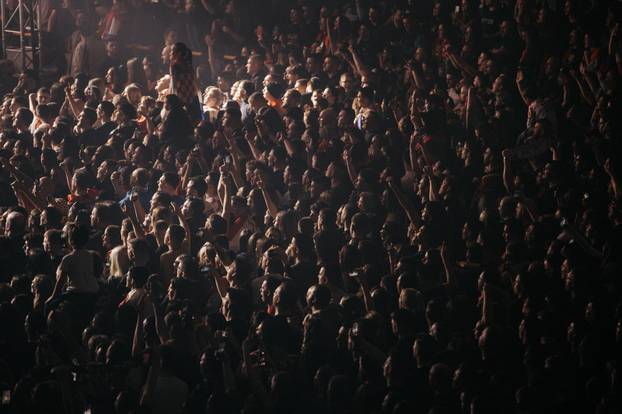 Thompson drugu večer zaredom napunio riječku Dvoranu mladosti: Pogledajte atmosferu