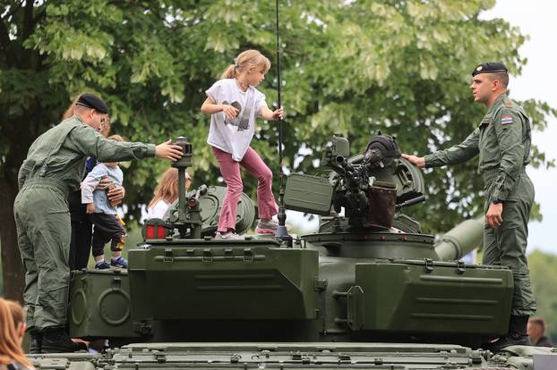 Zagreb: Proslava Dana državnosti na Jarunu 