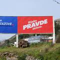 Reklamna koalicija u Trogiru: Na istom oglasnom panou osvanuli plakati HDZ-a i SDP-a