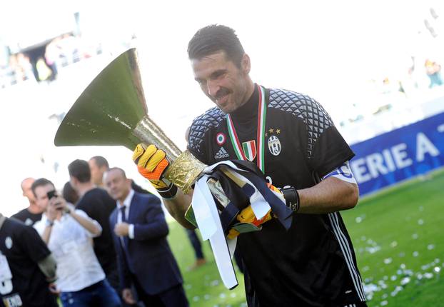 Juventus v Crotone - Serie A