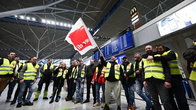 Warning strike at Stuttgart Airport