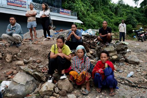 JEZIVI PRIZORI Ovako Nepal izgleda danas: Stotine nestalih, bujica je nosila cijela mjesta