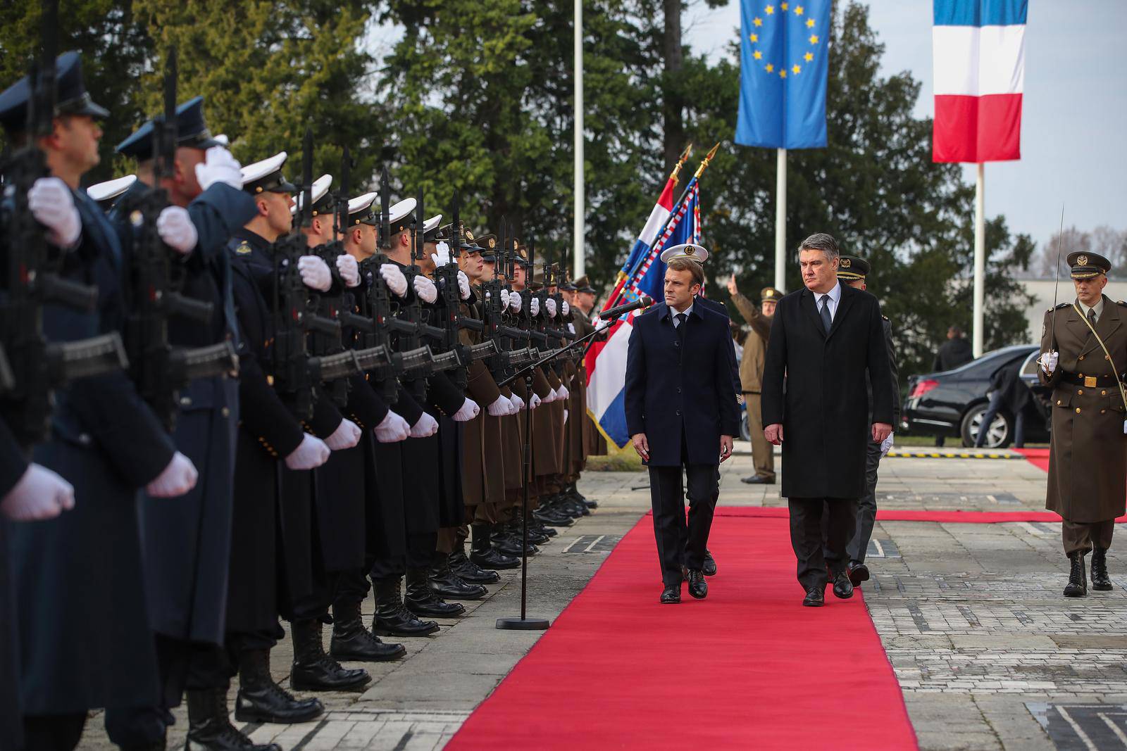 Zagreb: Svečani doček predsjednika Francuske Republike Emmanuela Macrona u Uredu Predsjednika Republike
