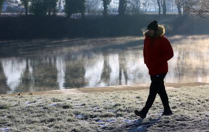 Karlovac: Hladno jutro uz rijeku Koranu