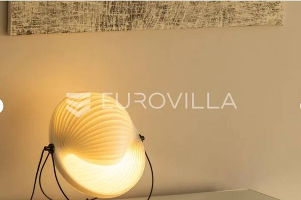 FOTO Prodaje se luksuzni stan u šibenskoj palači: Cijena mu je 700.000 eura, ima 90 kvadrata