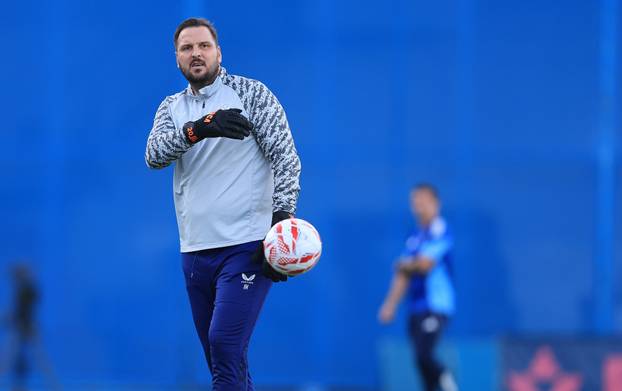 Dinamo i Rudeš sastali se u 3. kolu SuperSport HNL-a, zagrijavanje