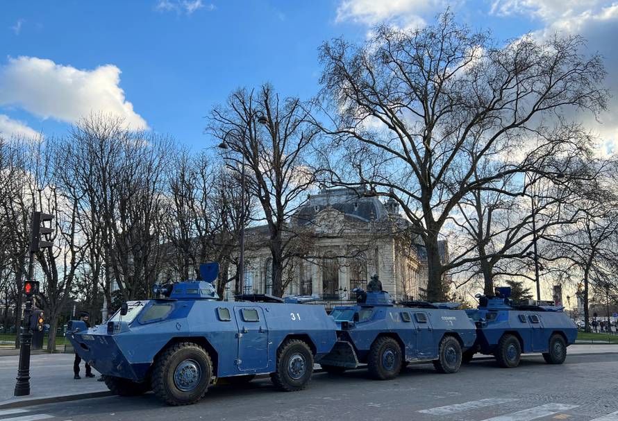 Armoured vehicles from the French Gendarmerie in place as French 'freedom convoy' underway to Paris