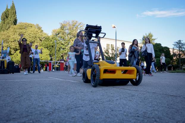 Zadar: Počela je manifestacija Europska noć istraživača u Zadru