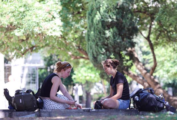 Split: Započelo je ljeto visokih temperatura