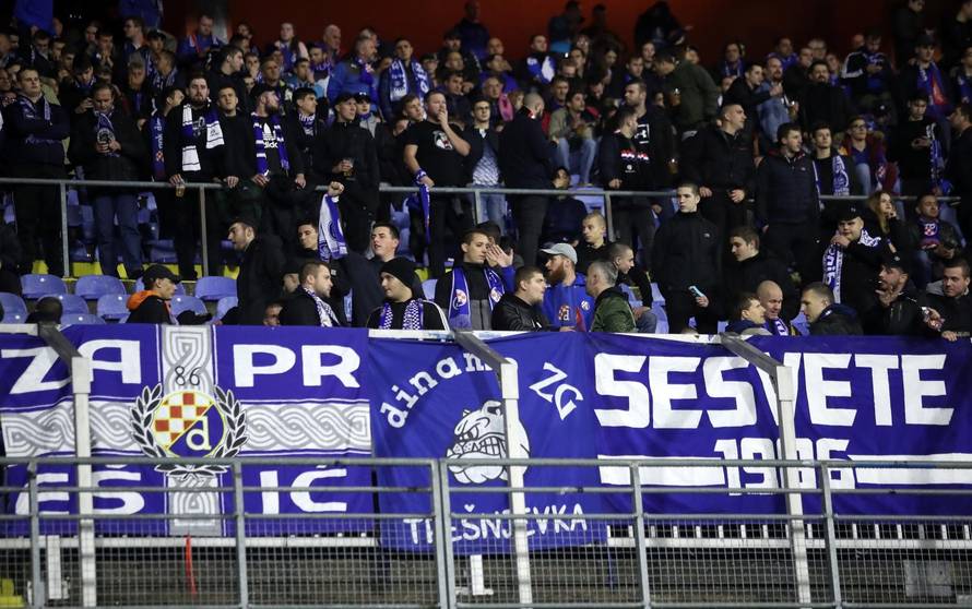 Atmosfera na maksimirskom stadionu na utakmici Lige prvaka između Dinama i Šahtara