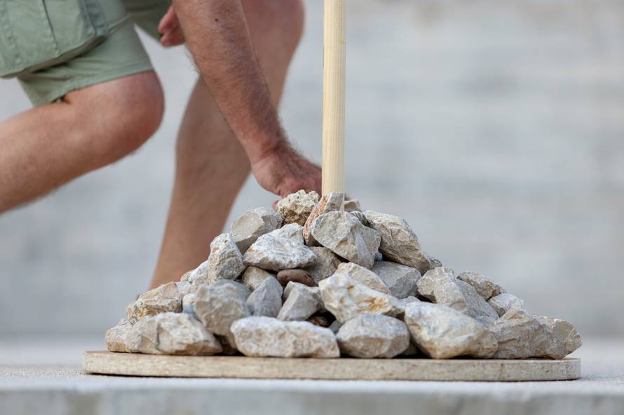 Benkovac: Organizatori benkovačkog festivala "Nosi se" koji je odgođen nakon prosvjeda branitelja održali mirni prosvjed