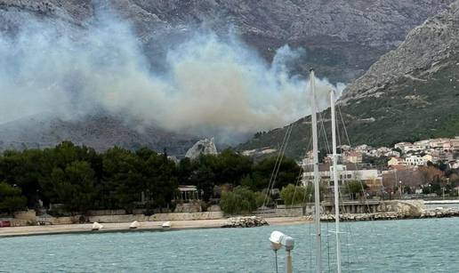 Izbio požar u Žrnovnici: 'Jaka je bura pa je vatra uznapredovala'