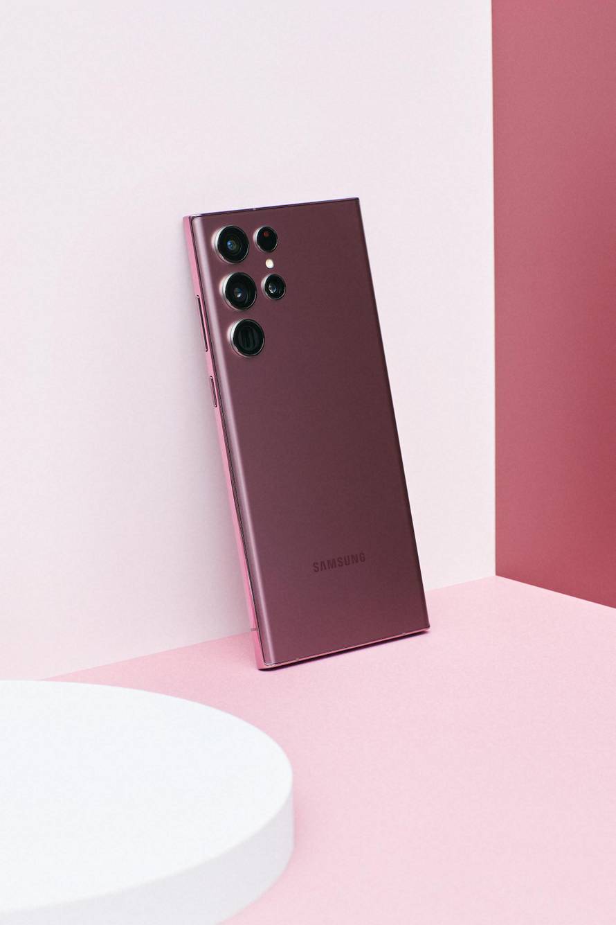 Najnoviji Samsung Galaxy S22 Ultra s odličnim značajkama kamere i produktivnosti