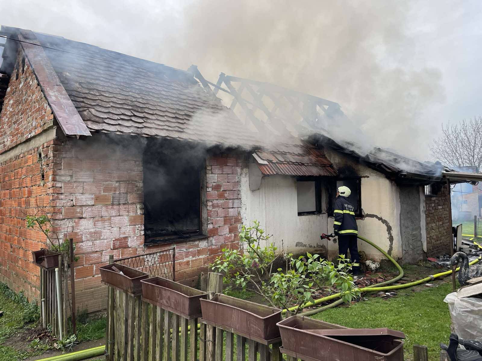 Velika tragedija u Gromačniku: 'Kuća je izgorjela, rođak mi se ugušio od dima,  bio je duša...'